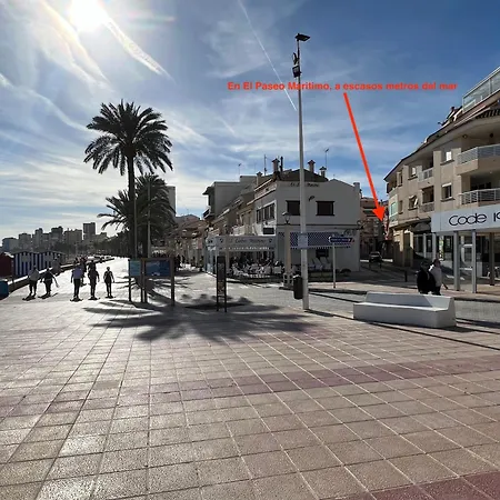 En El Paseo Maritimo, A Escasos Metros Del Mar Appartamento
